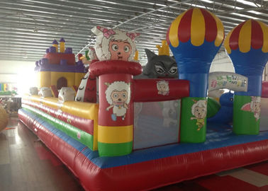 Смешные игры спортов PVC раздувные, красная крытая раздувная спортивная площадка для семьи