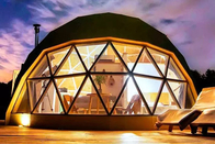 Дома шатра геодезического купола на открытом воздухе шатер пляжного комплекса острова