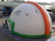 Надувная палатка на открытом воздухе Прочная надувная палатка на газоне палатка на открытом воздухе Белый купол