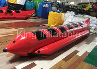 Рыбацкие лодки мухы шлюпки банана игры красной воды раздувные для спорта воды участвуя в гонке